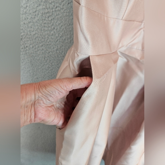 Alfred Sung Cocktail Dress Womens Sz 12 Nude Tan Beige Satin High Neck Pockets - Picture 6 of 11